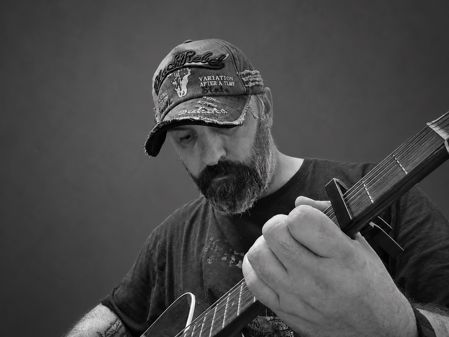 RANDOM APE guitarist close-up